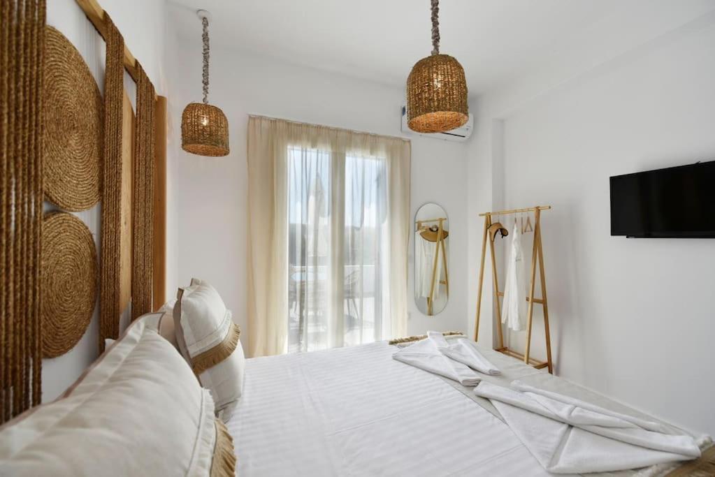 אדאמאס Kryni Deluxe Houses מראה חיצוני תמונה